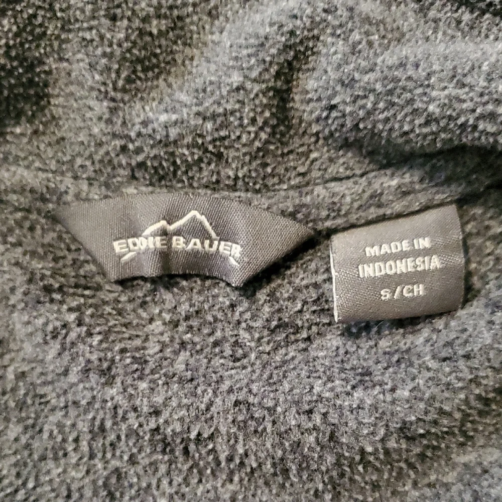 Eddie Bauer Gray and Yellow Women's Quarter Zip Sweater - Picture 2 of 9